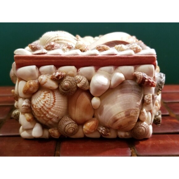 Vintage Souvenir Aloha HawaiiSeashell & Red Velvet Jewelry Trinket Treasure Box - Picture 2 of 7